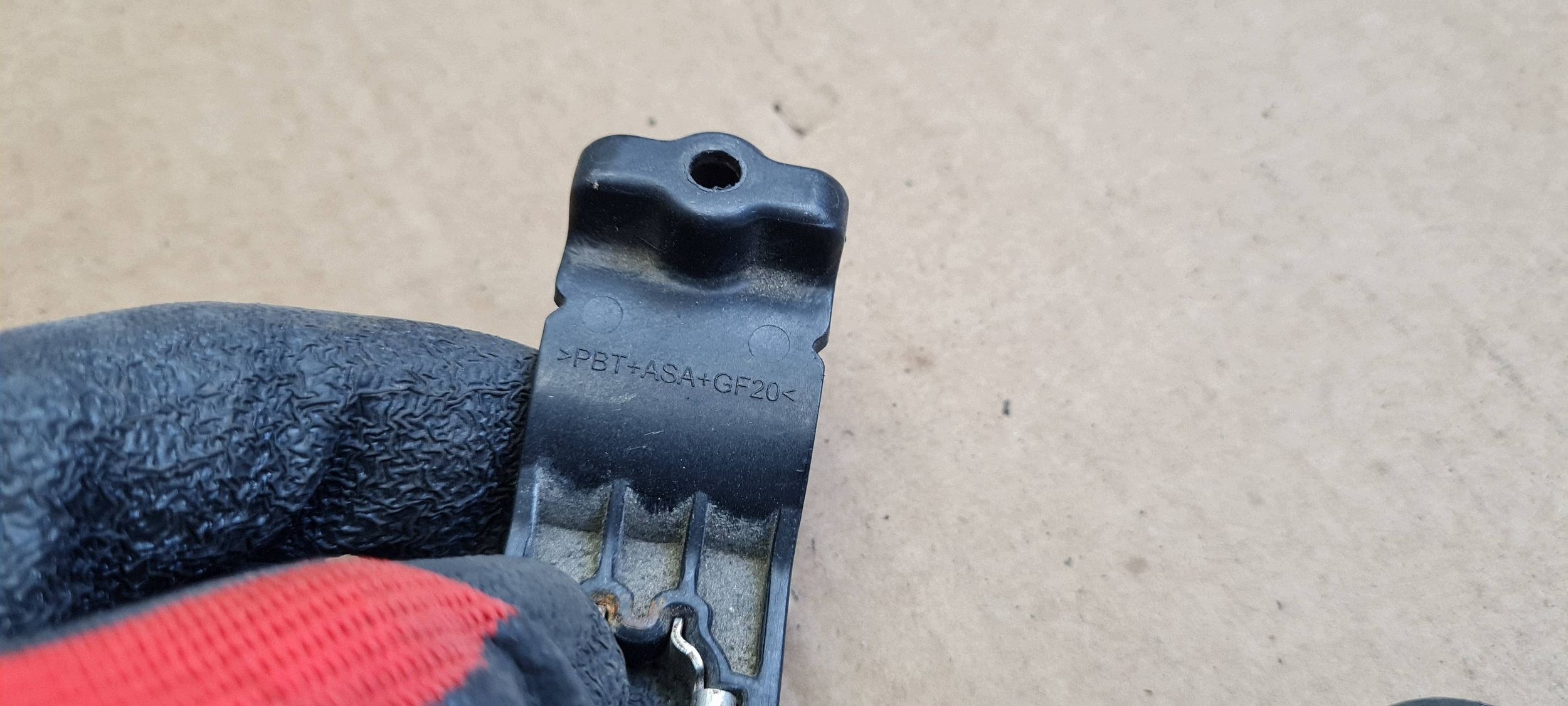 Q5 8R SQ5 LIFT bracket hook holder lights left front 8R0998121A