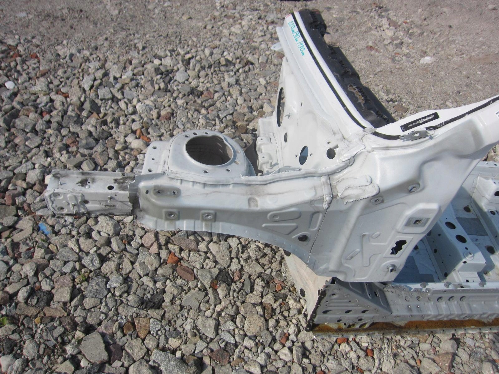 BMW X1 F48 quarter left front left front placement FARTUCH quarter