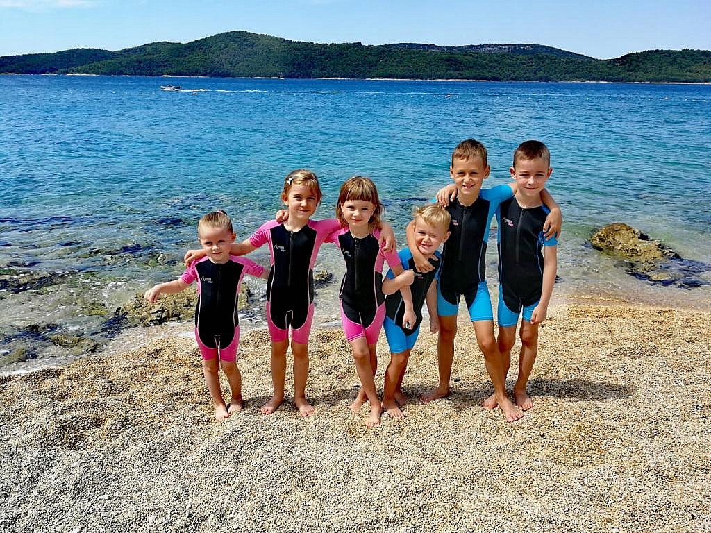 Neopren dziecięcy Agama SILKY 1,5 mm - 2/3 lata różowy Rozmiar niestandardowy