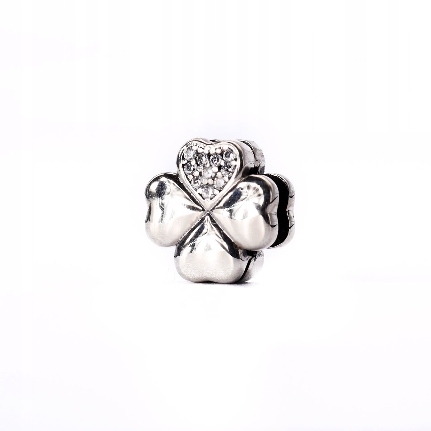 Stříbrný přívěsek klips jetel se zirkony