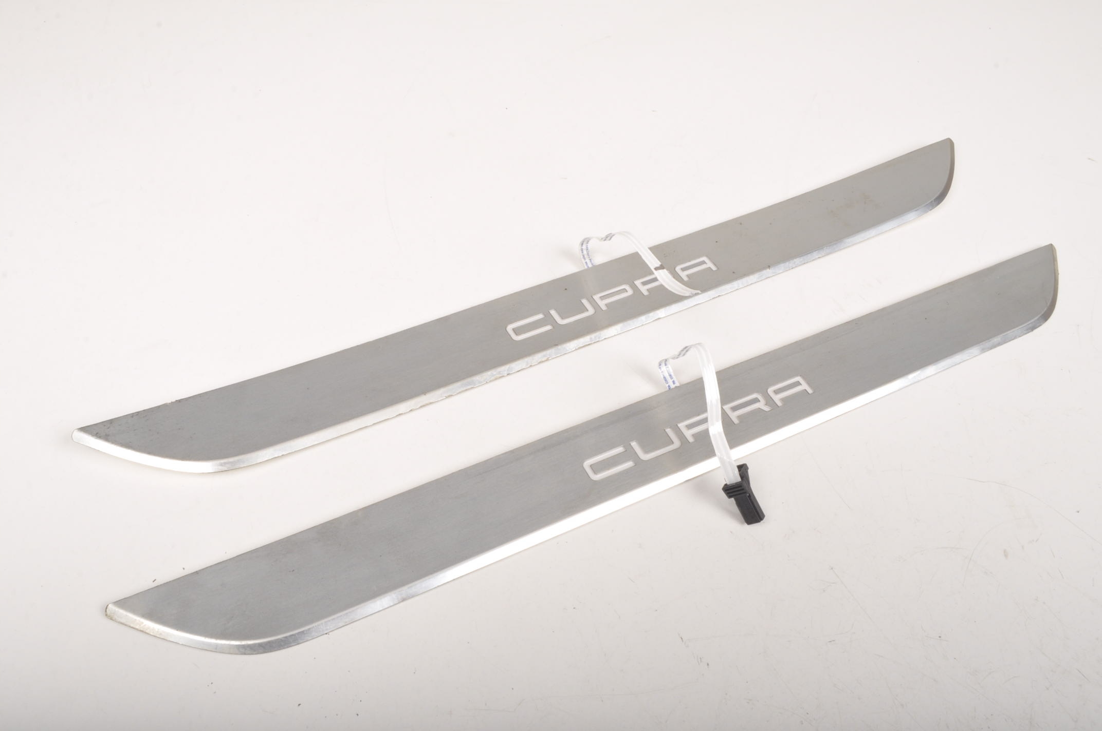 SEAT LEON III LISTWY KOMPLET 5F4947417D CUPRA 2019