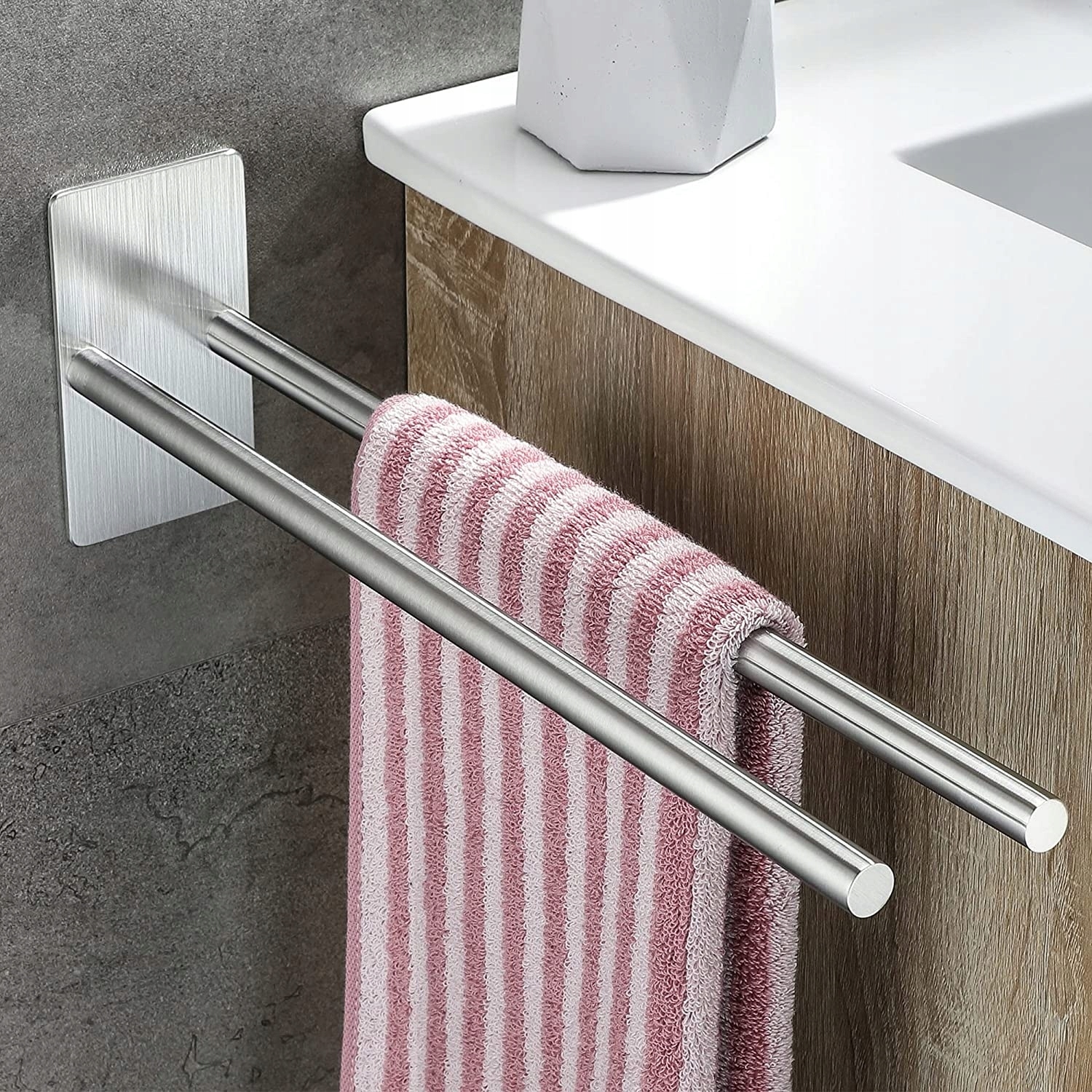 WIESZAK NA RĘCZNIKI W ŁAZIENCE ZE STALI NIERDZEWNEJ UCHWYT ŚCIENNY 38 CM Sposób montażu na klej