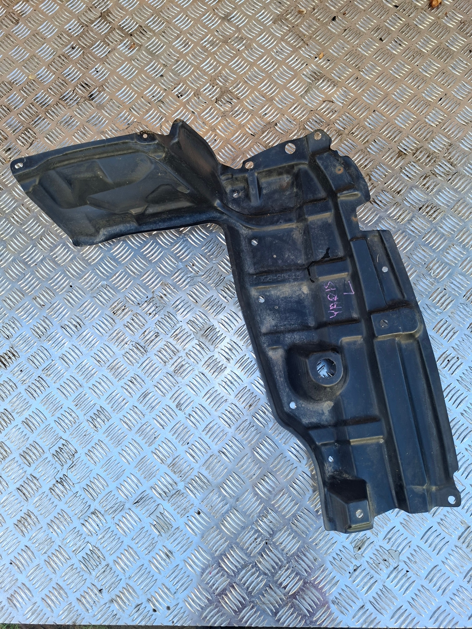 cover below engine left TOYOTA YARIS II 5144252081