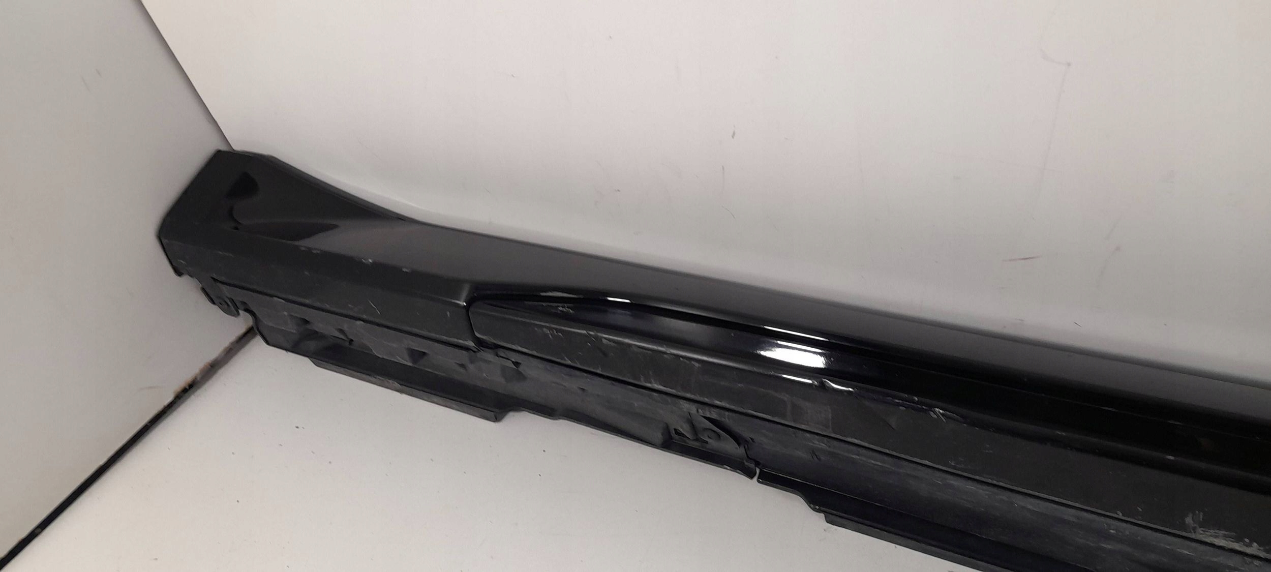Audi RS6 C8 moulding threshold left 4K0853855B (T335)