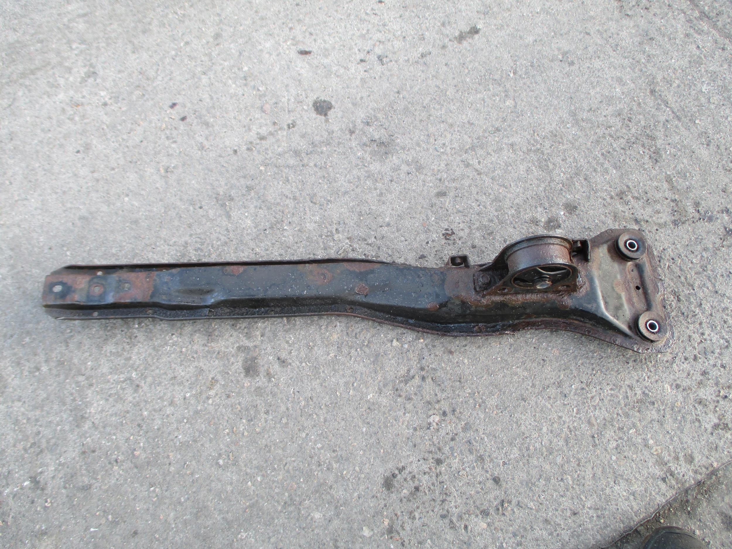 GRANDIS 2.0 DID 03-11 БАЛКА ПОД ДВИГАТЕЛЬ