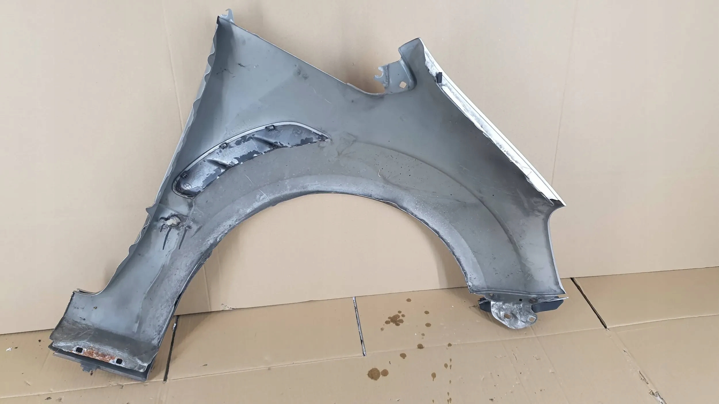 Ford S-MAX 1 and 06-15 Titanium left fender front front $