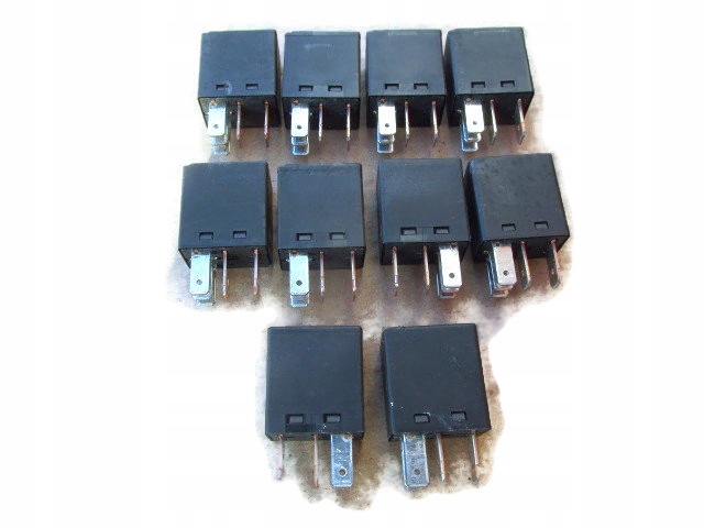 Cherokee Liberty KJ Przekaźnik 4671168E