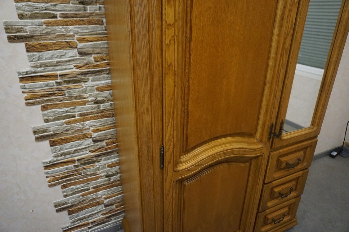 SZAFA DWURDRZWIOWA 3 SZUFLADY SZER. 125 CM p-1000 Materiał drewno