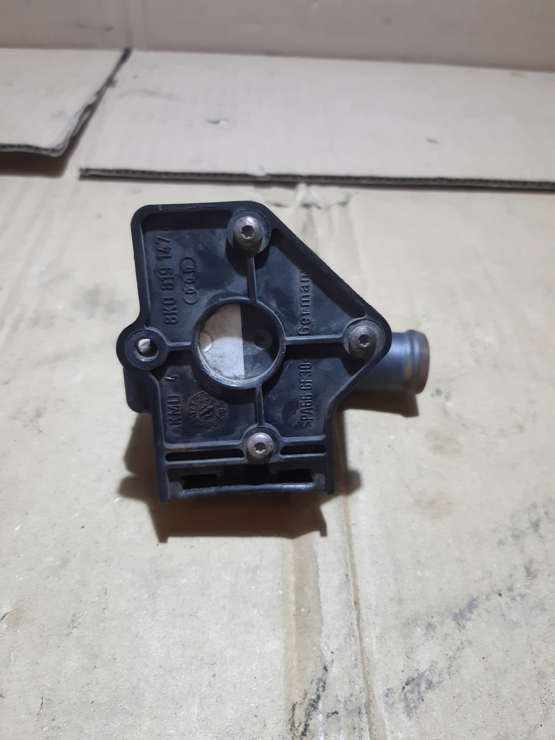 AUDI A4 B8 dodatková pumpa pumpa vody 06H121601J