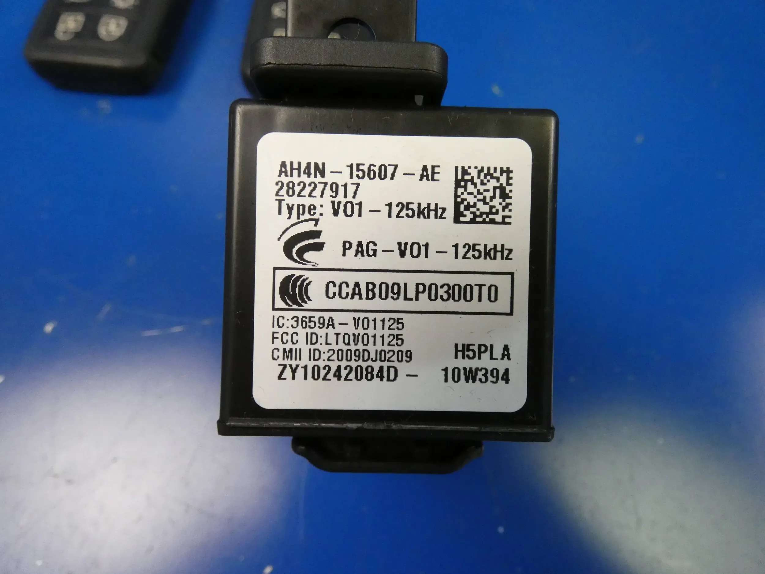 VOLVO S60 II V60 ignition + 2 KLUCZYKI