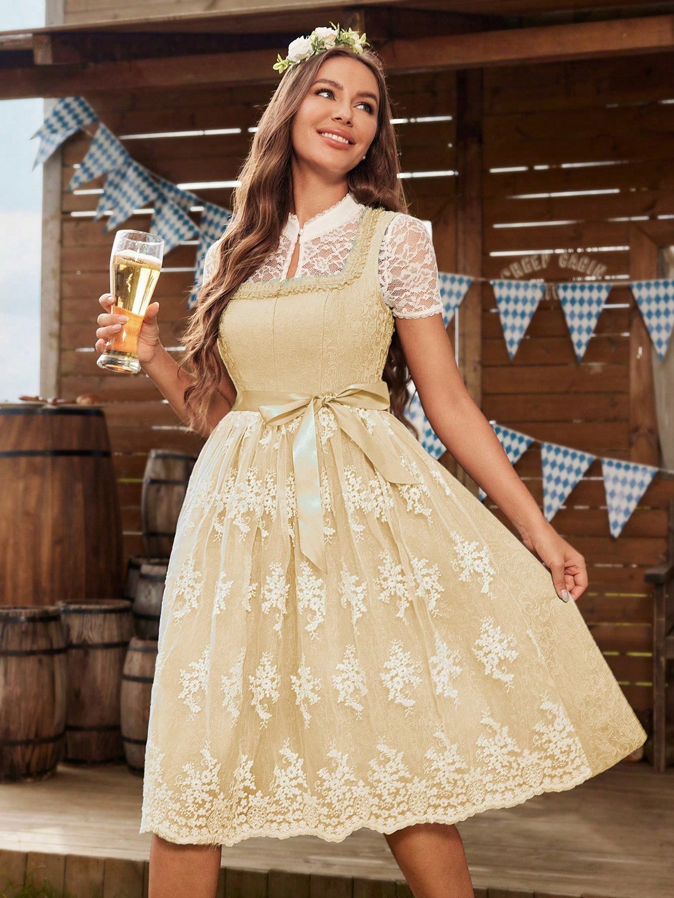 Šaty Návštěvní Šaty Ze Zahrady Se Stojáčkem S MIDI Výšivkami Shein S 36