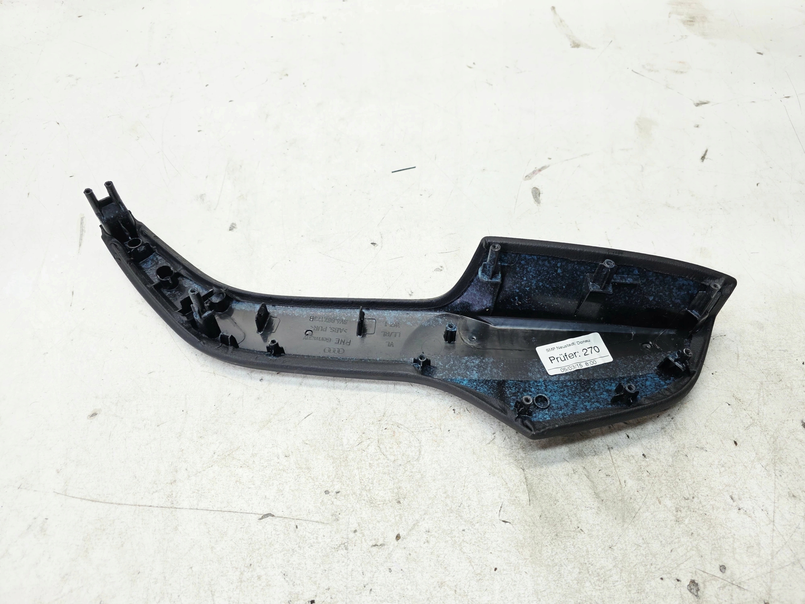 armrest door left front AUDI A3 8V SPORTBACK 8V4867173B
