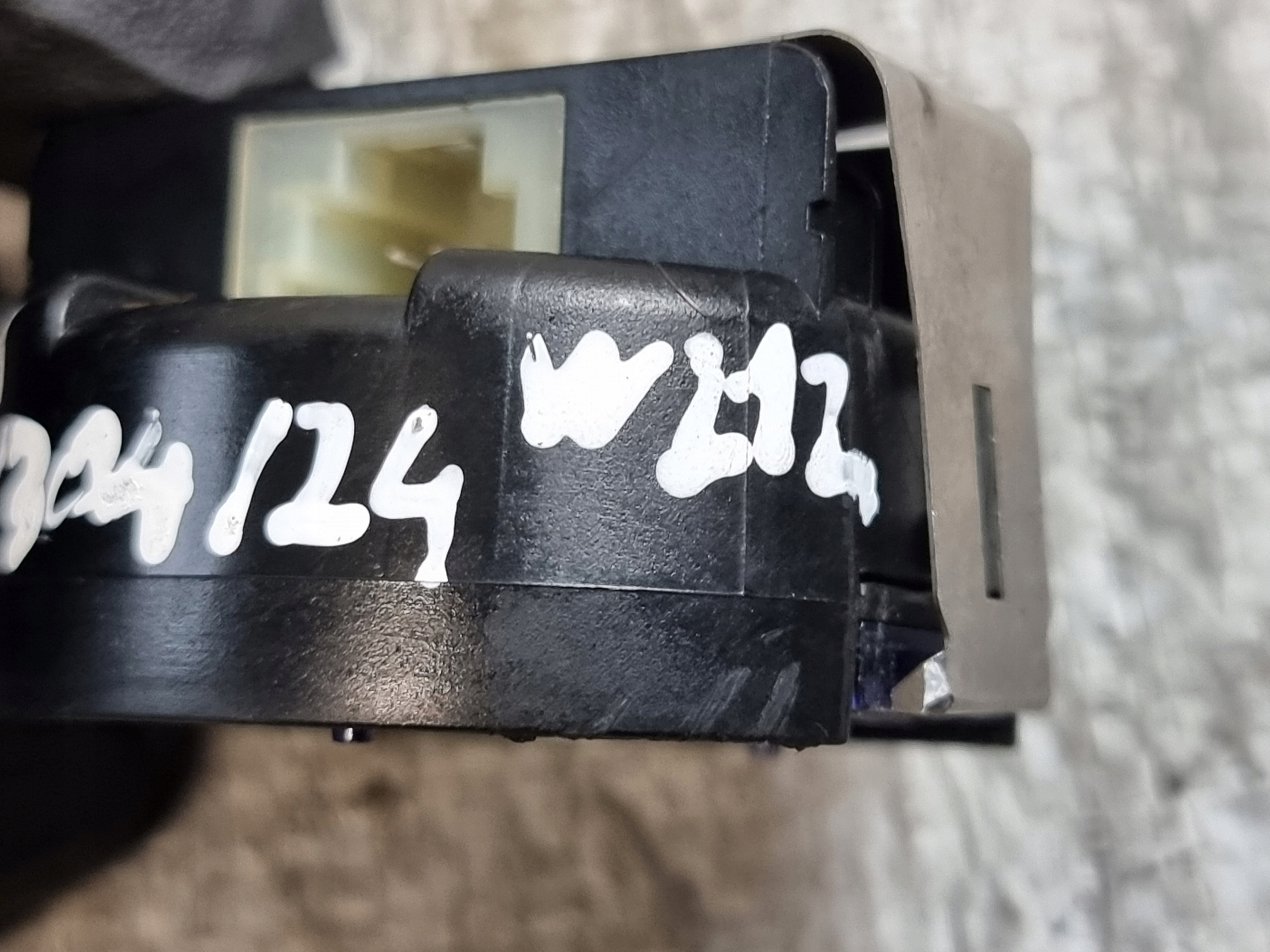 sensor rain OE A2049014503 MERCEDES E KLASA W212 13r