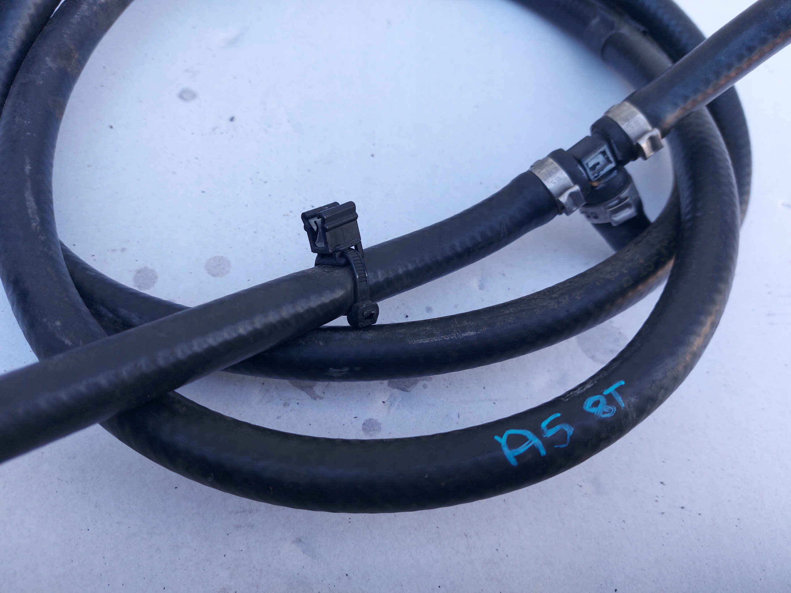 A5 8T A4 8K шланг омывателя