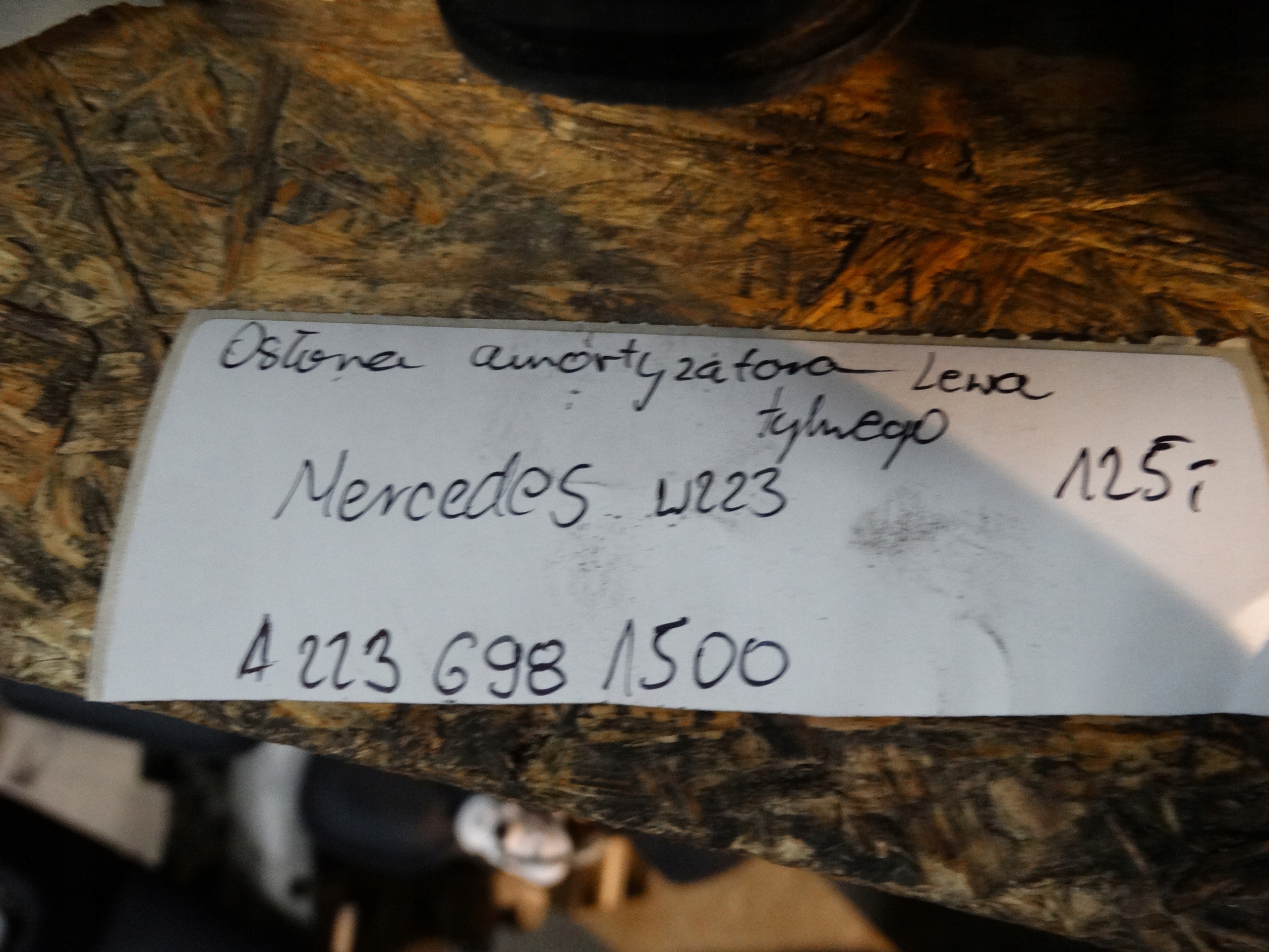 fedél AMORTYZATORA bal hátso MERCEDES W223 1