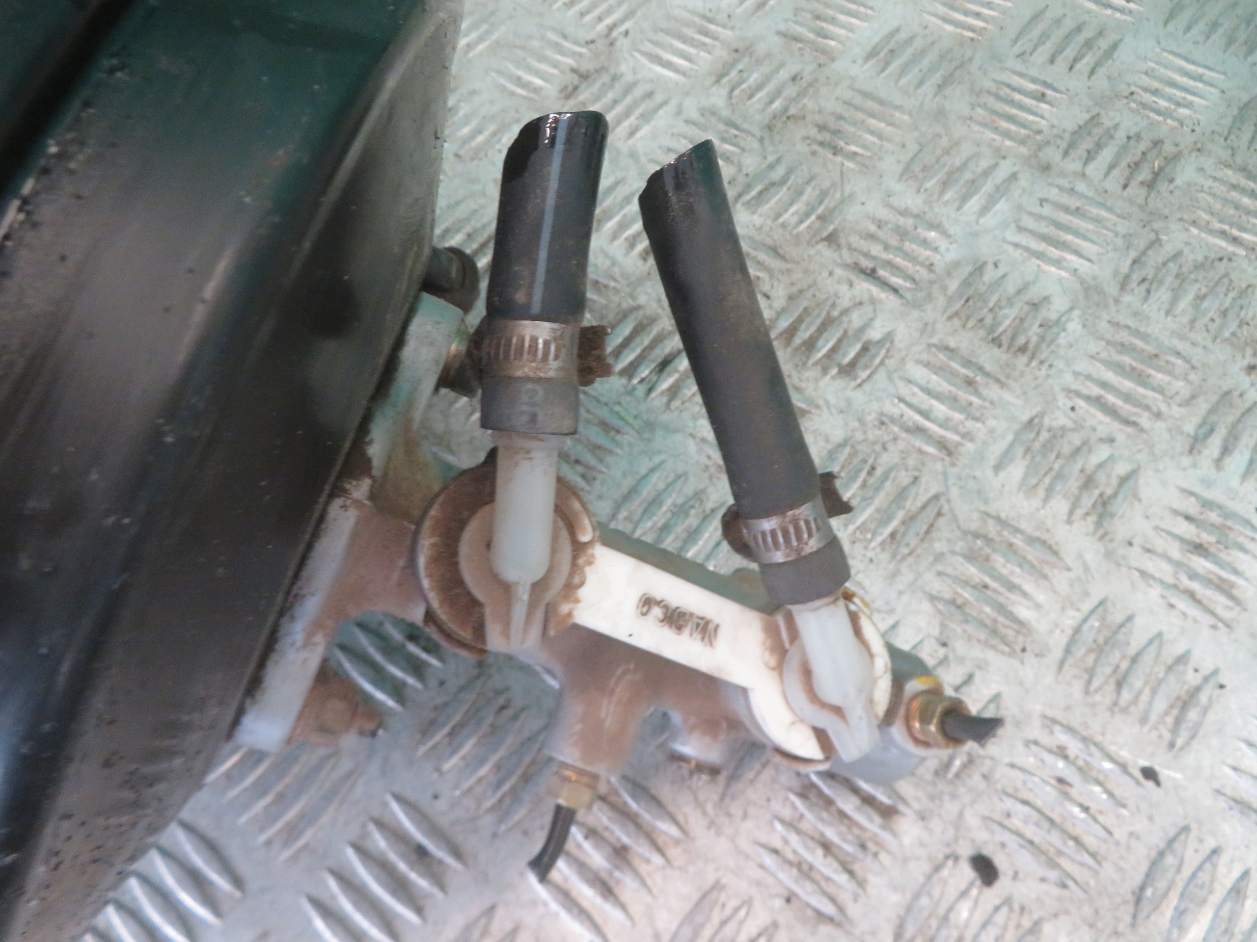 servo Servofreno NISSAN CABSTAR 07R 0204051080