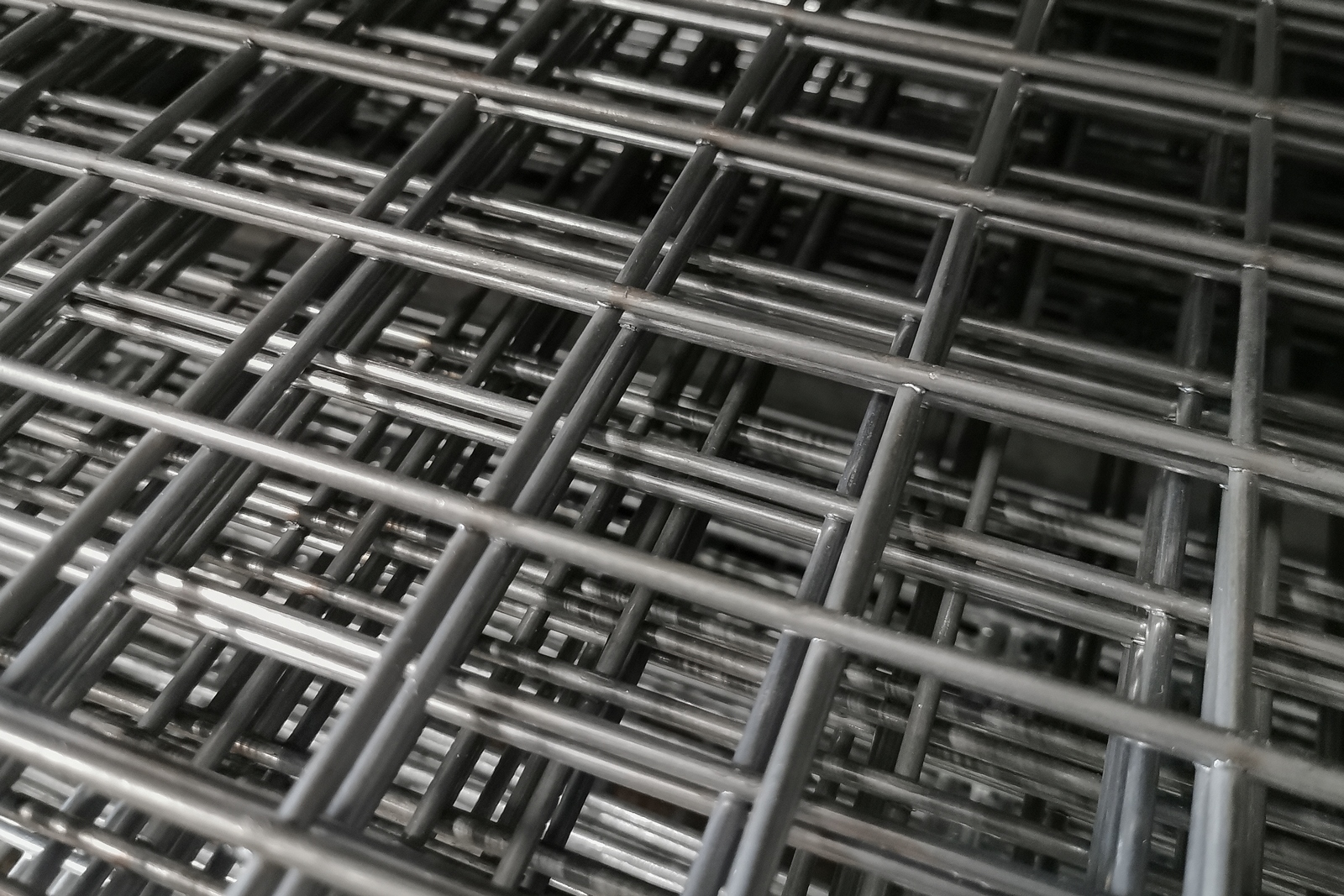 SIATKI SIATKA ZGRZEWANA 1000 X 2000 50 x 50 3 mm Długość 2000 mm