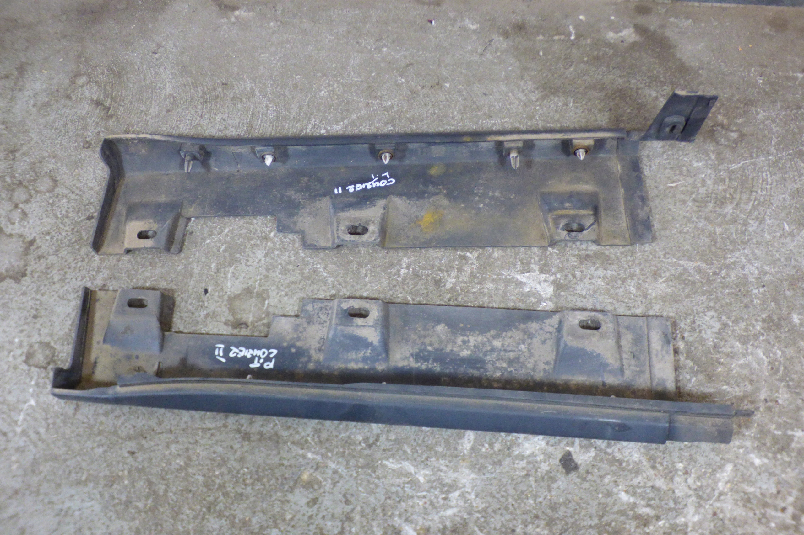 moulding threshold left right rear part ET76-101A05-BE ET76-101A04-AC COURIER II MK2