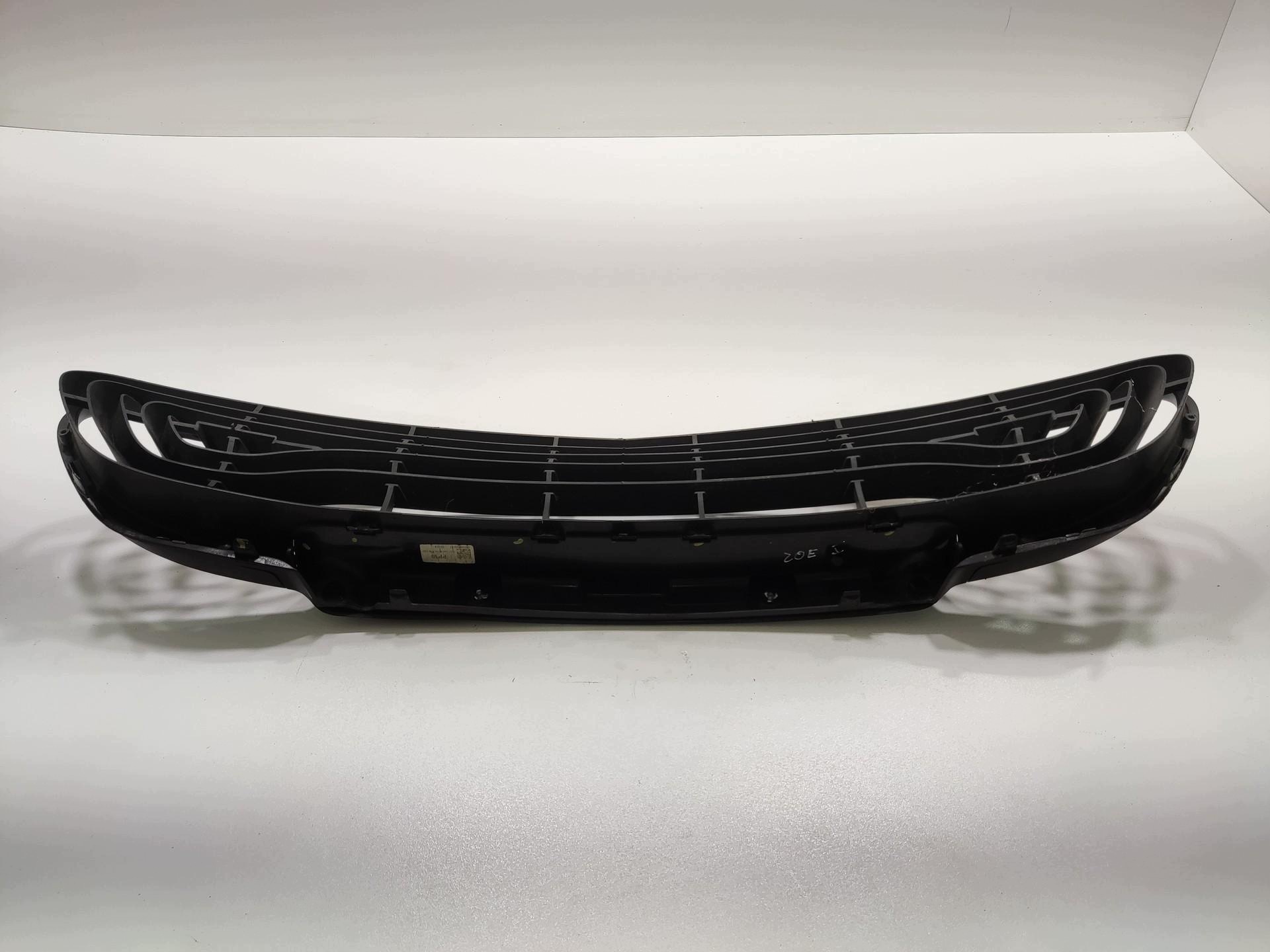 grid central of a bumper front RENAULT ZOE and 2013-2019