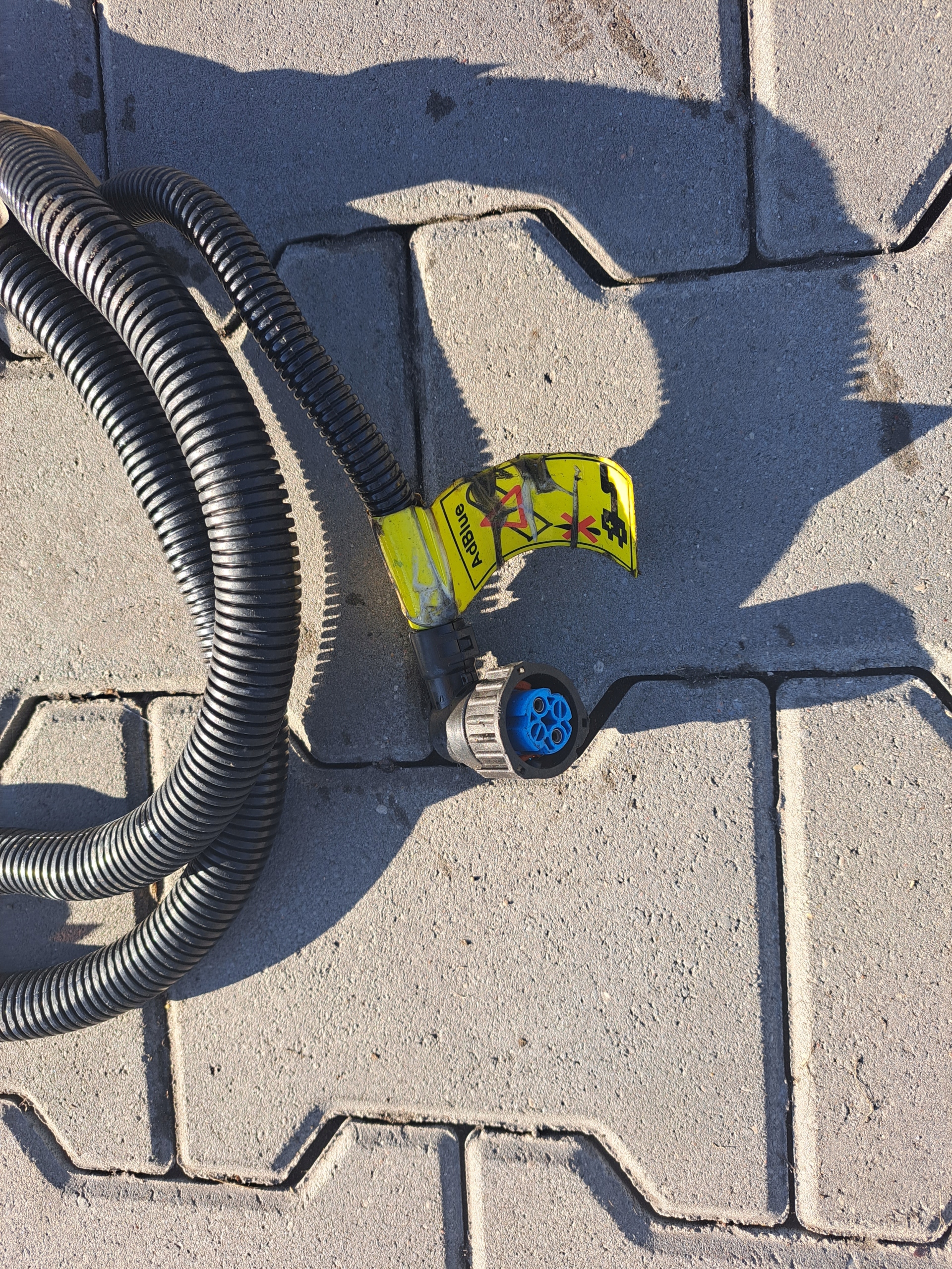 КАБЕЛЬ НАГРЕВАТЕЛЯ ADBLUE RENAULT MAGNUM PREMIUM DXI