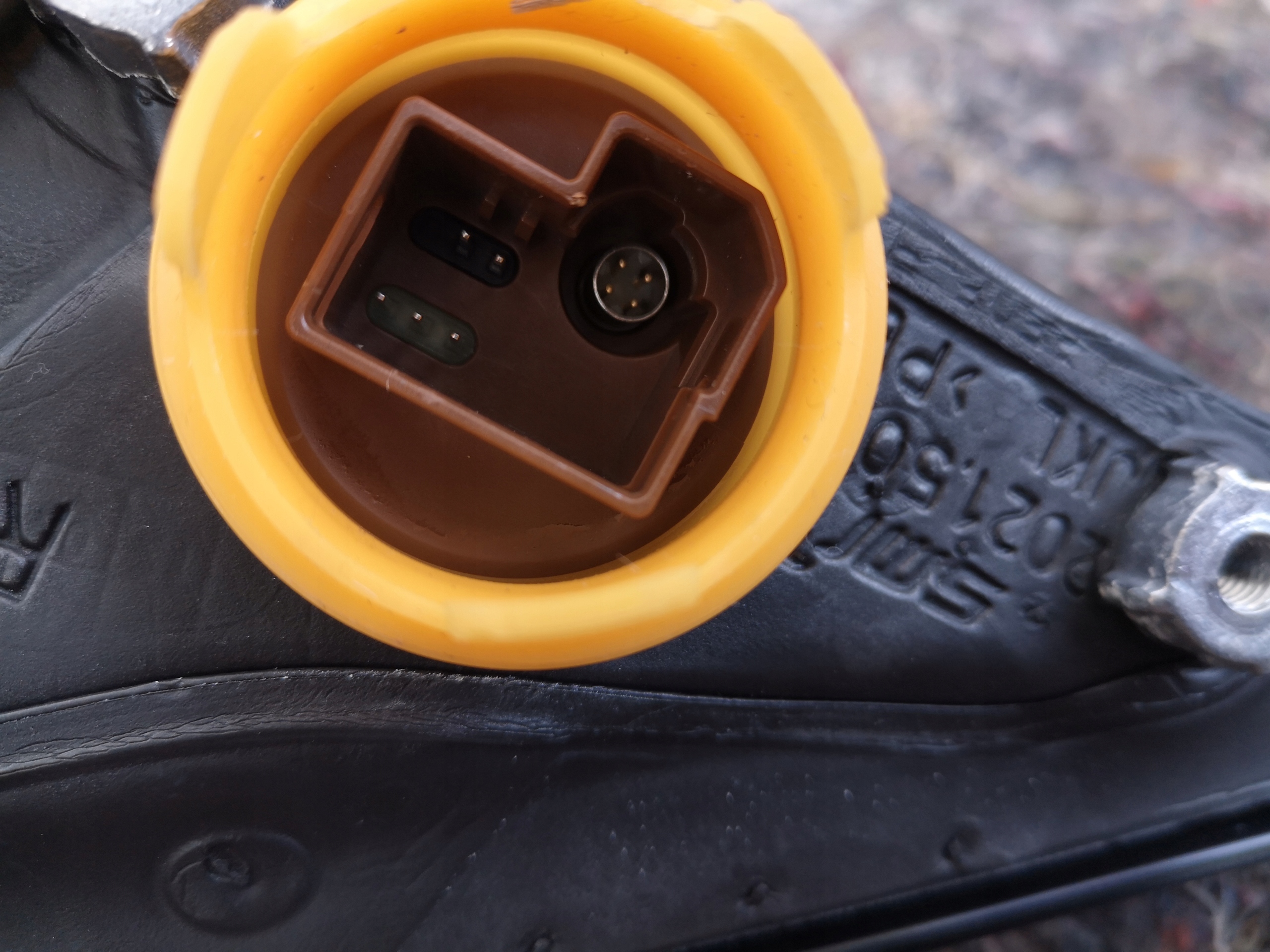 LUSTERKO ZEWNĘTRZNE PRAWE BMW F32 9PIN CARBON KAM Typ samochodu Samochody osobowe