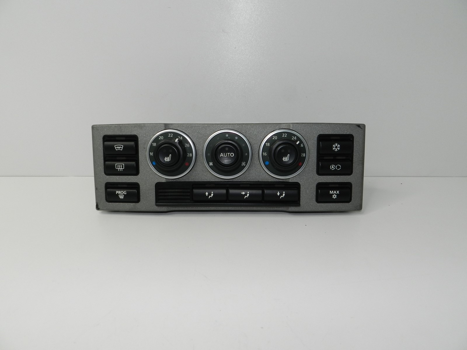 Panel sterowania klimatyzacji Range Rover L322 JFC000374PUY