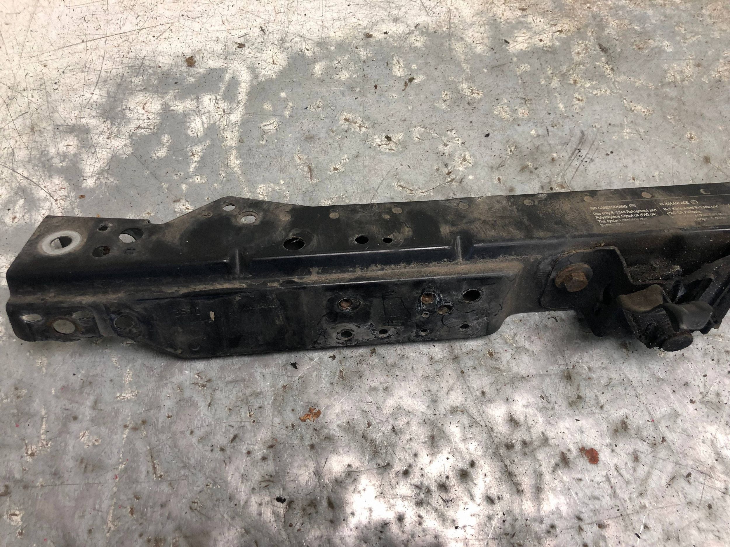 console wall support radiator OPEL ASTRA J 13312474