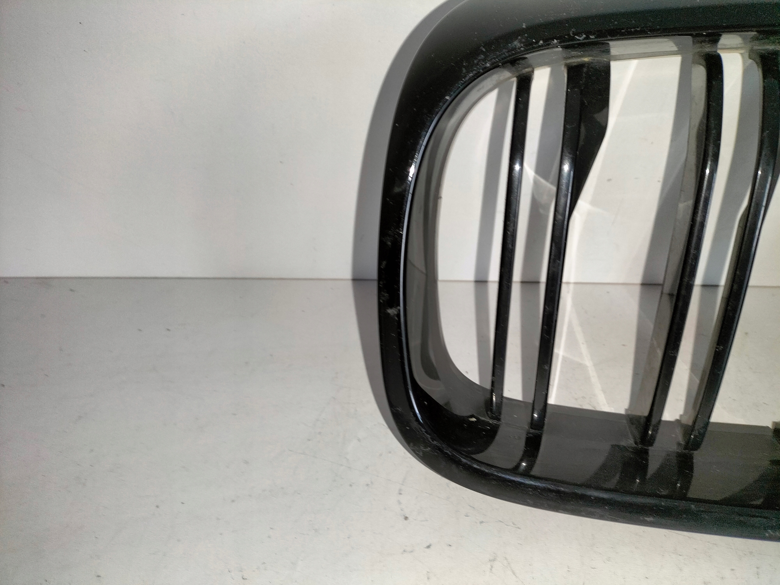maszk hip pack hűtőrács bal BMW M5 F90 17