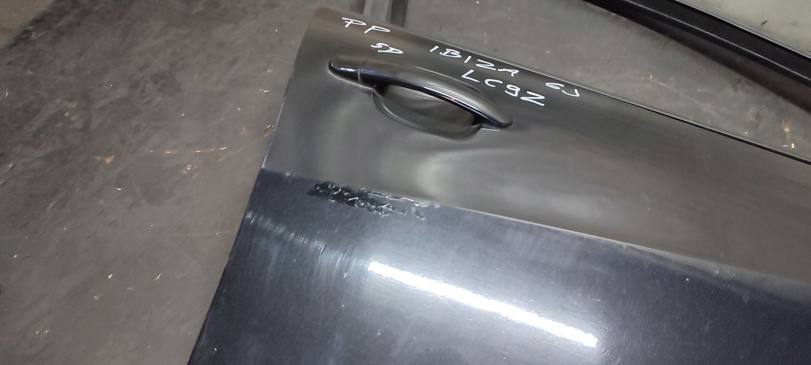 door front front right Seat Ibiza 6J 5D LC9Z
