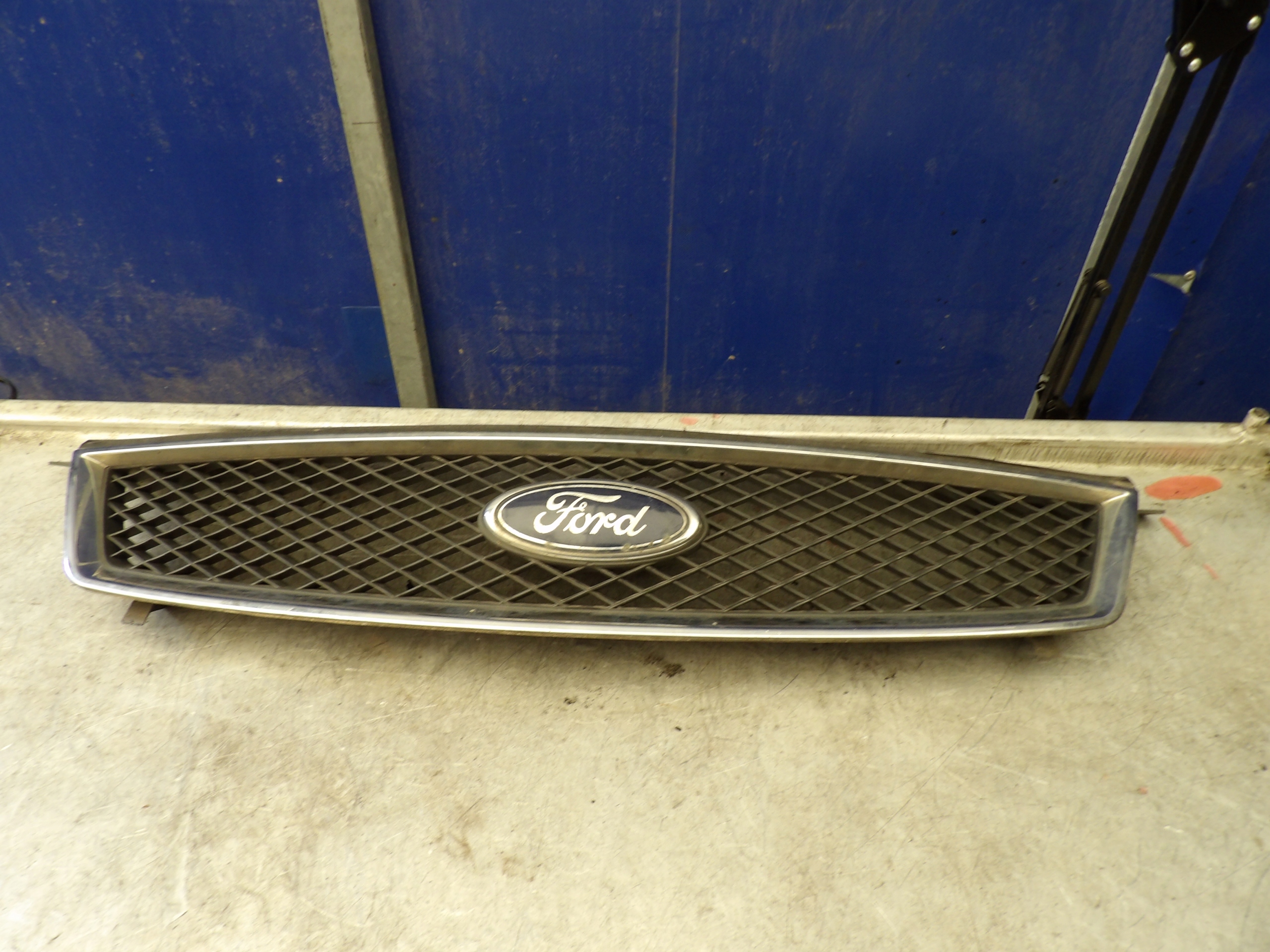 Ford C-max Grill, Grill