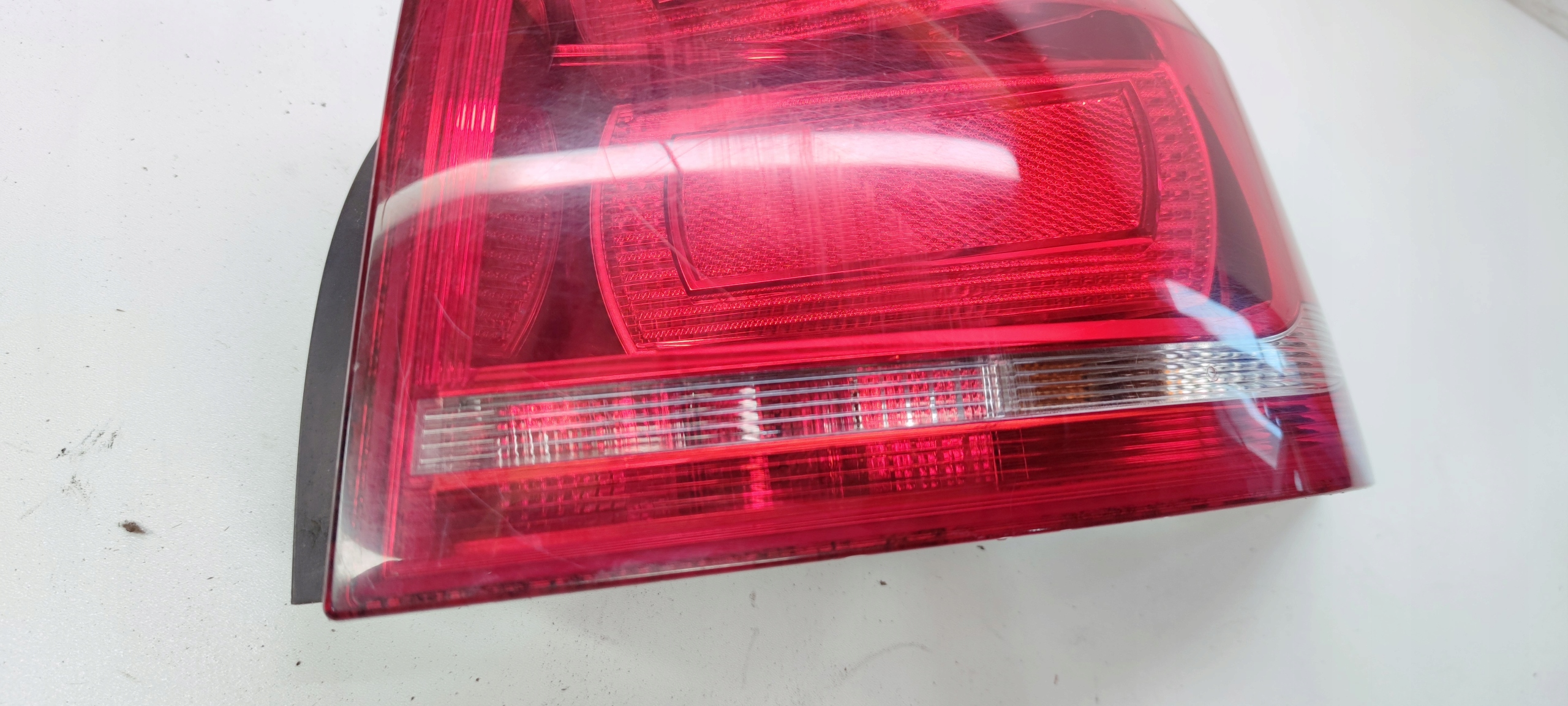 light right rear part AUDI A3 8PLIFT 08-12 8P3945096A UK