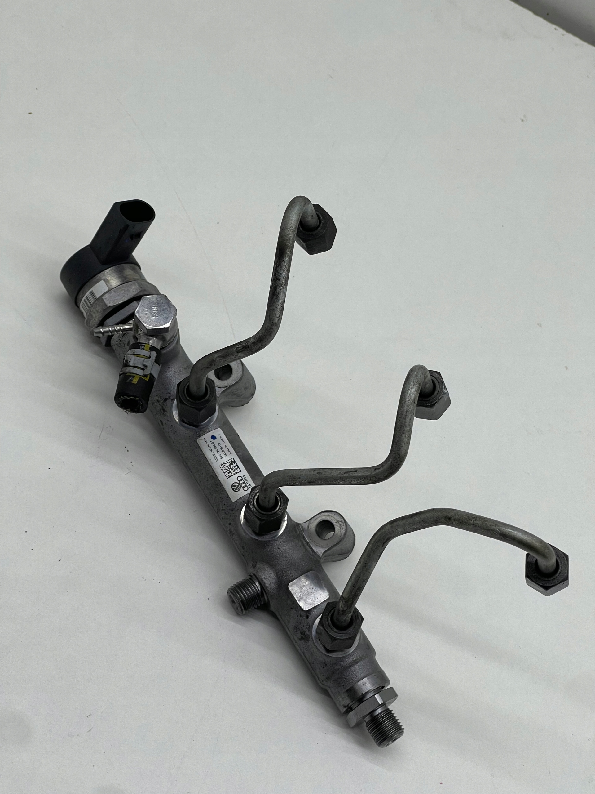 Audi A4 A5 A7 A6 C7 3.0 tdi топливная рейка