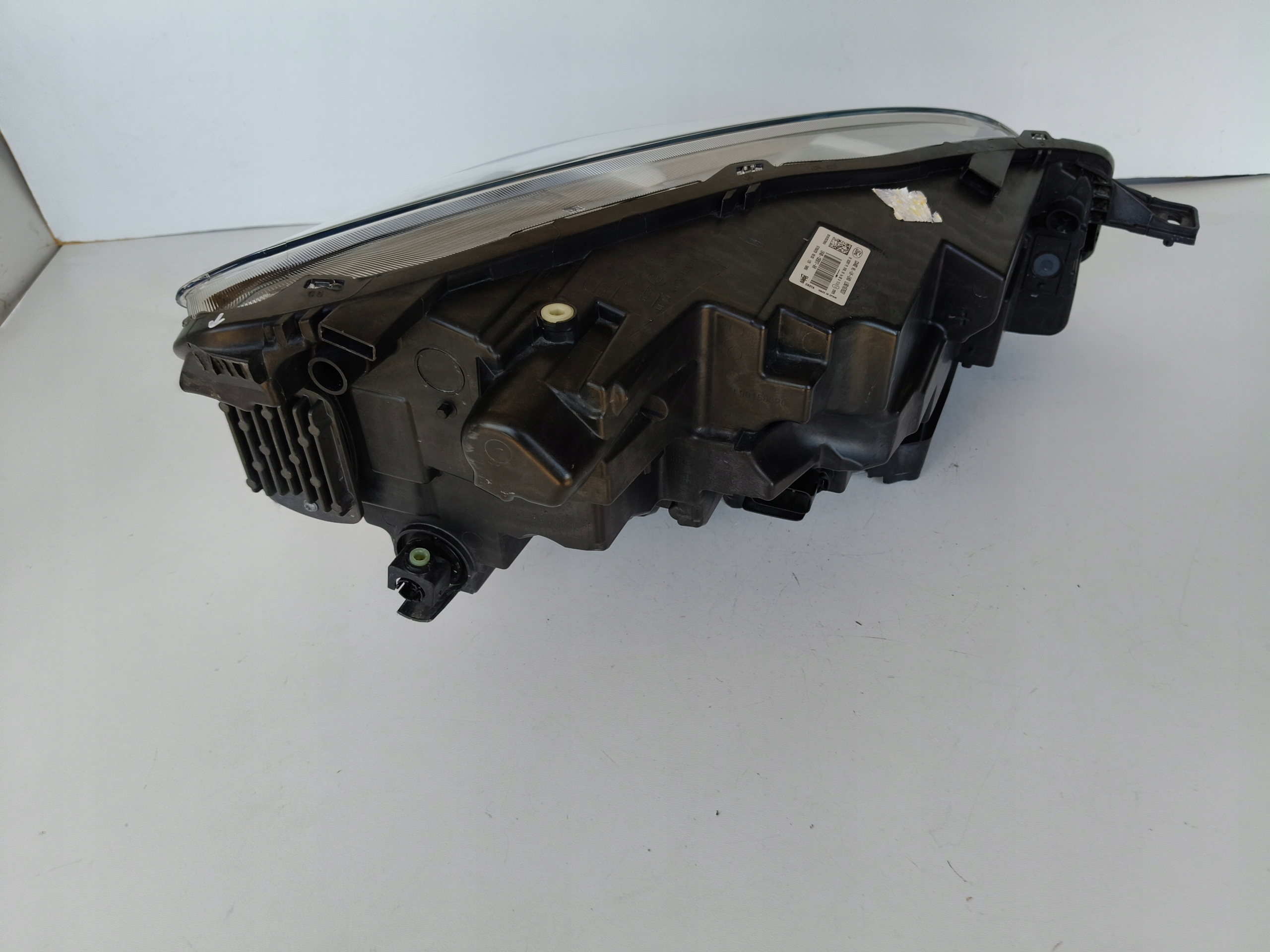 light left REFLEKTOR FORD KUGA MK3 19- FULL LED