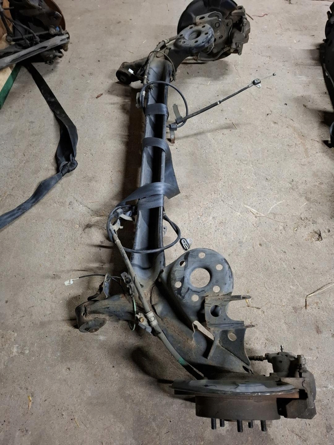 Achsträger Achsträger heck Toyota Prius Plus ZVW40 2012