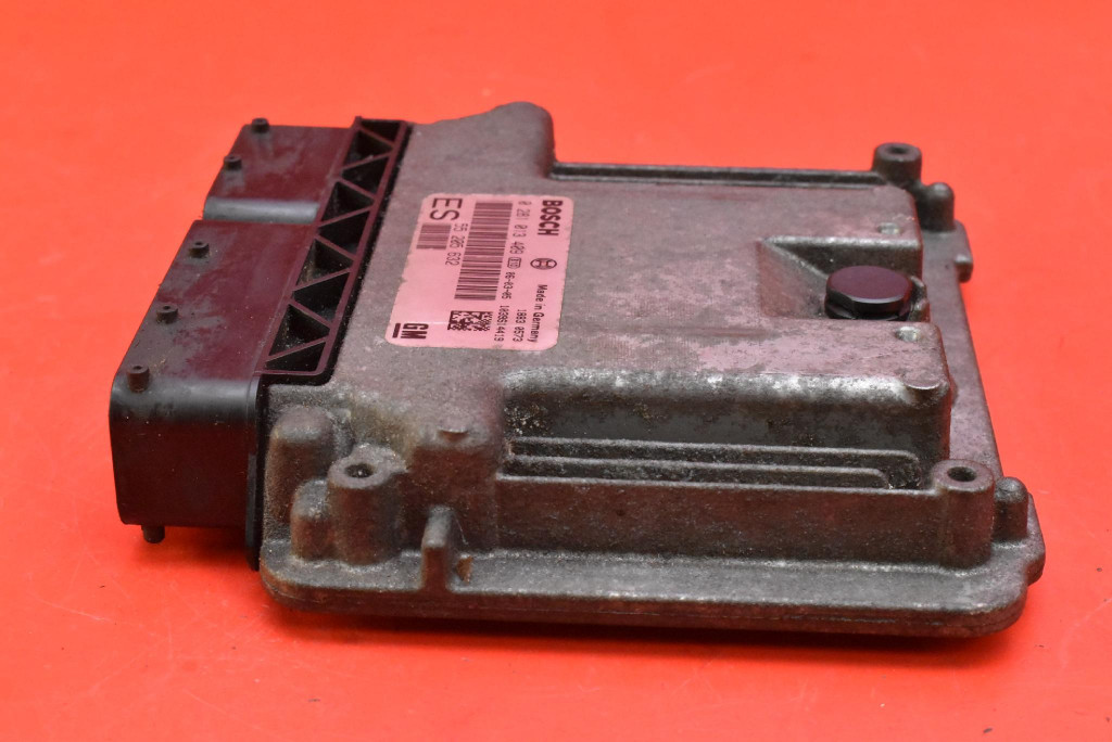 control unit computer of the engine 55205632 OPEL SIGNUM C 1.9 CDTI 150 KM 05-08