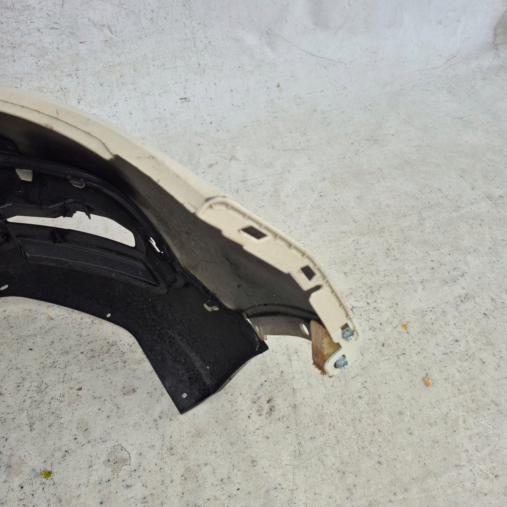 RENAULT CAPTUR 1 and 13-17 bumper front front