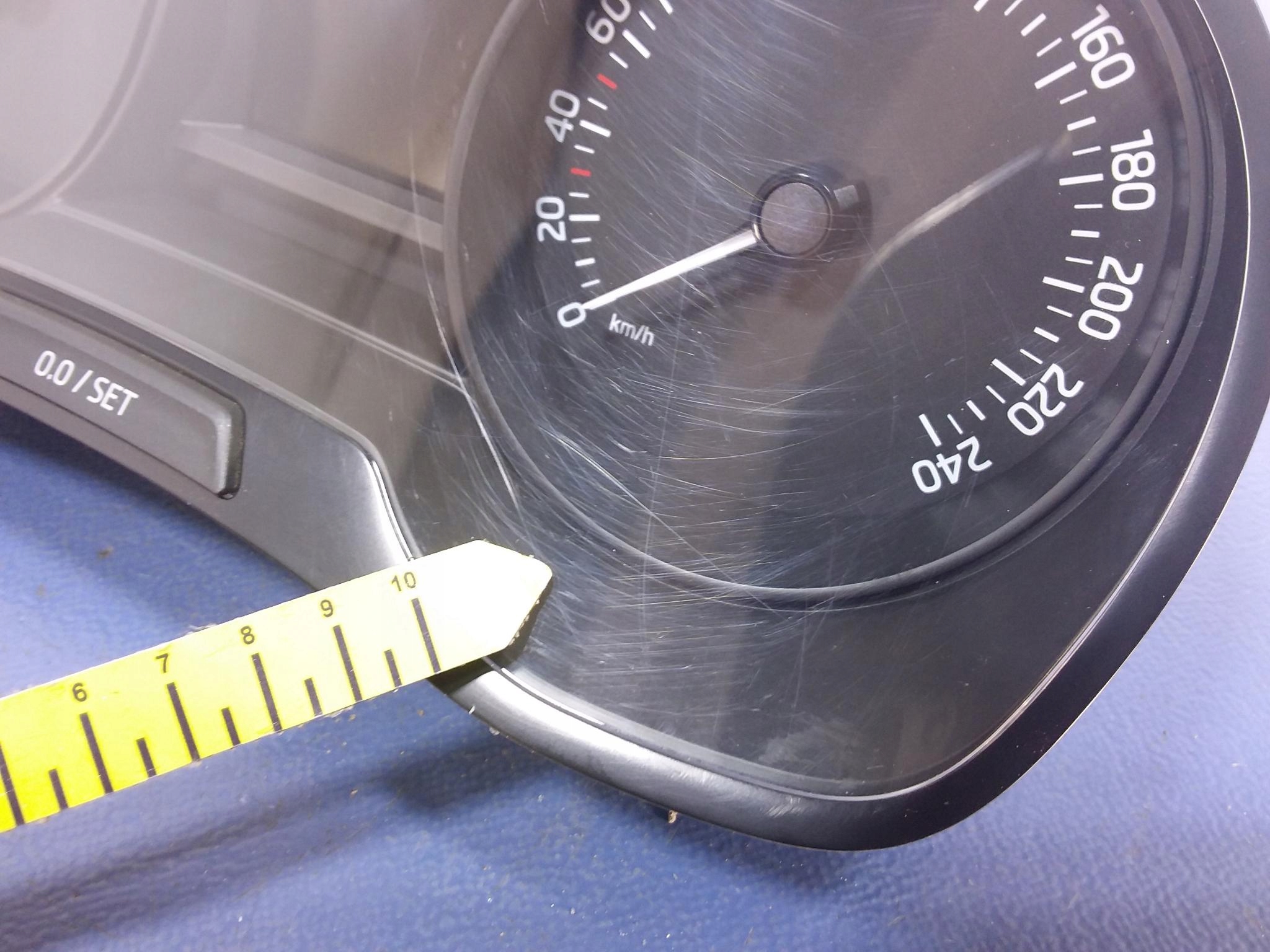 FABIA III 1.0 12V спидометр часы европа 6V0920700