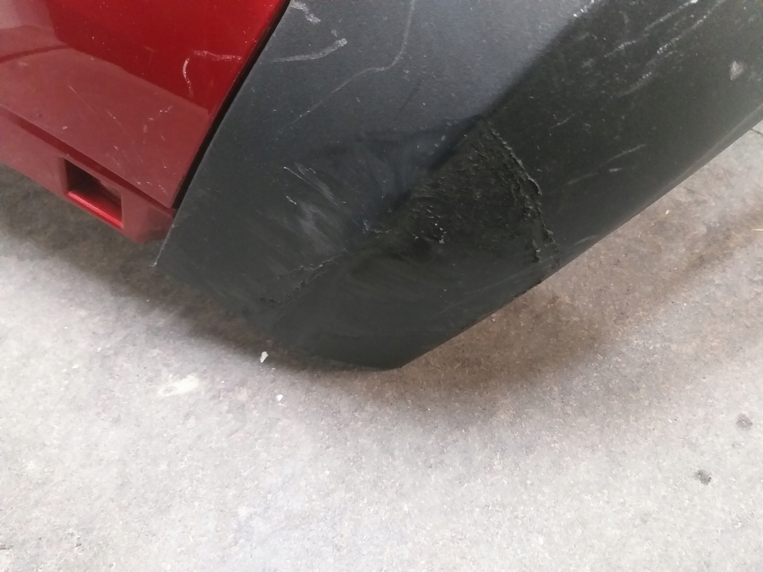 nárazník předek MG ZS