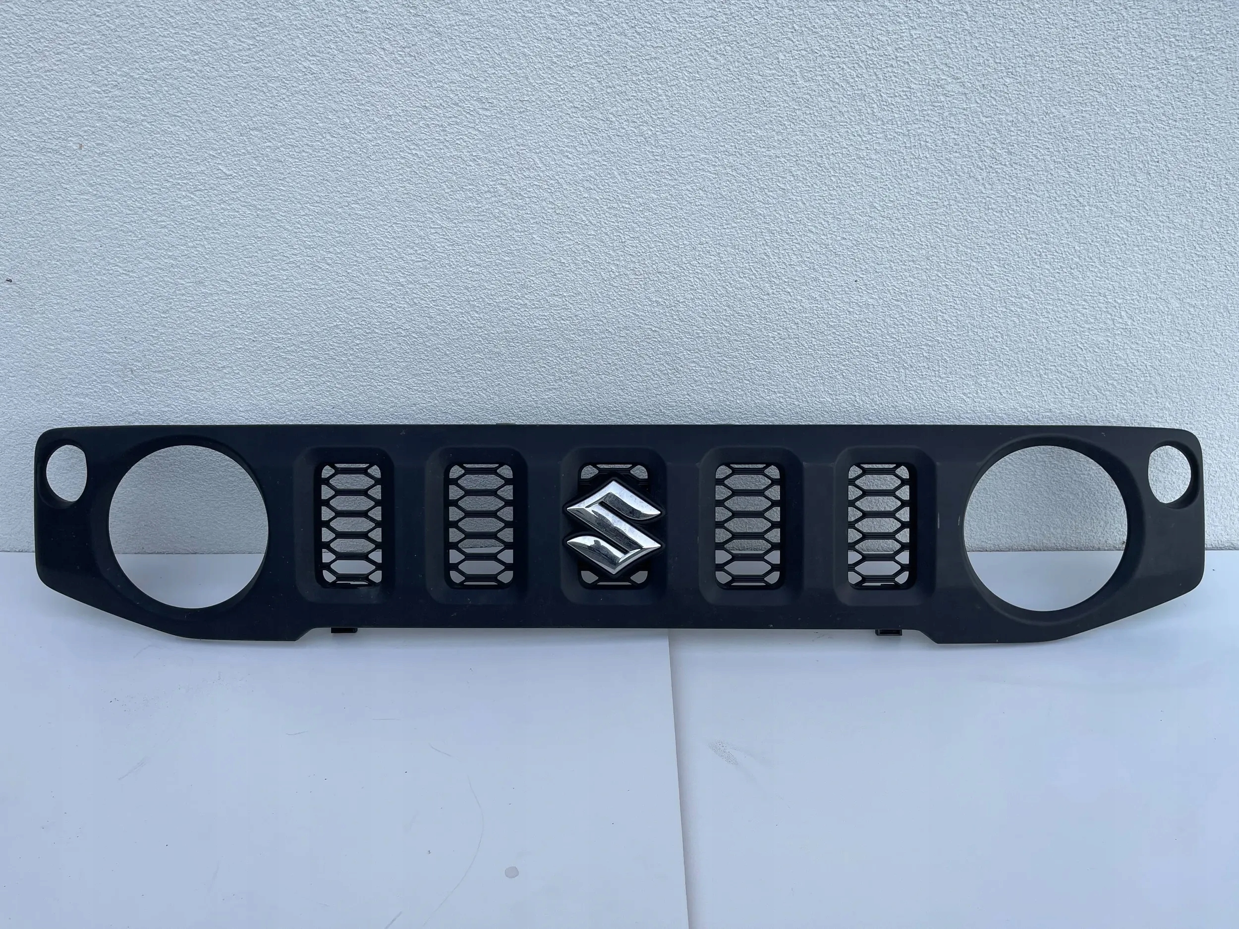Grille Suzuki Jimny IV 4 72111-78RO 18