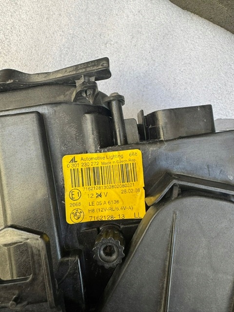 light right BMW 3 E92 E93 Coupe Cabrio Przedlift Bi Xenon non-setting