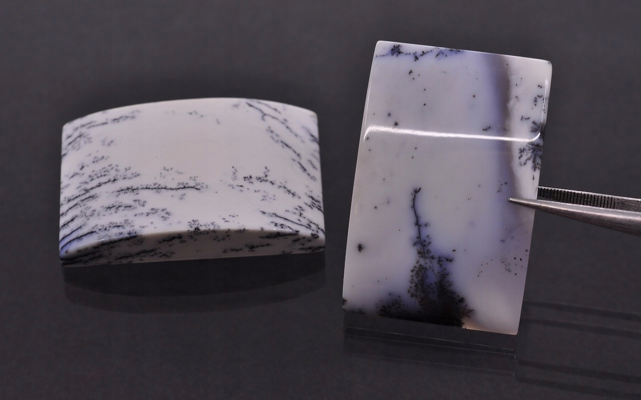 Dendritový achát kabošon obdélník 40,8x27 mm