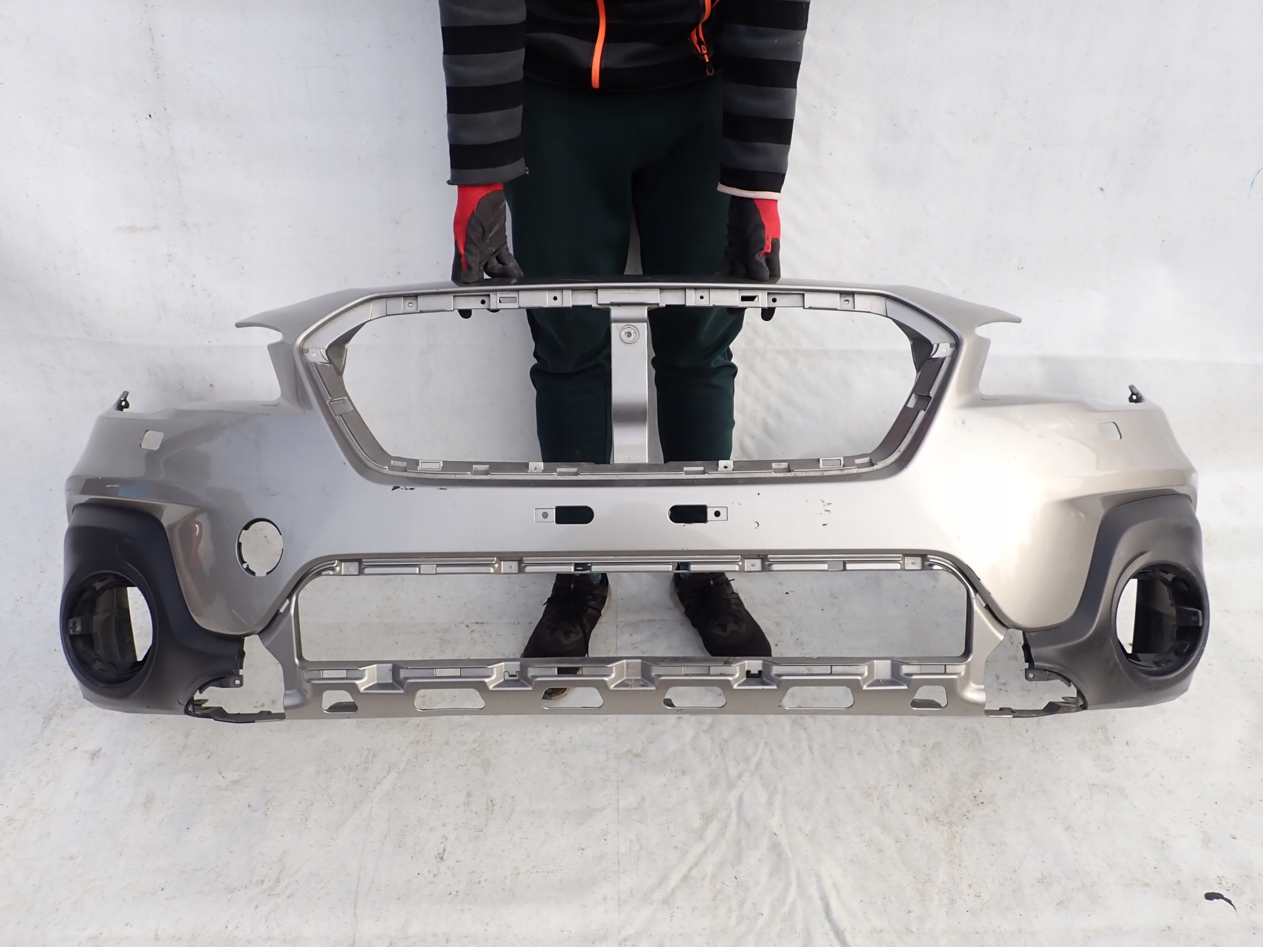 SUBARU OUTBACK V 5 LIFT 17-19 bumper front washer