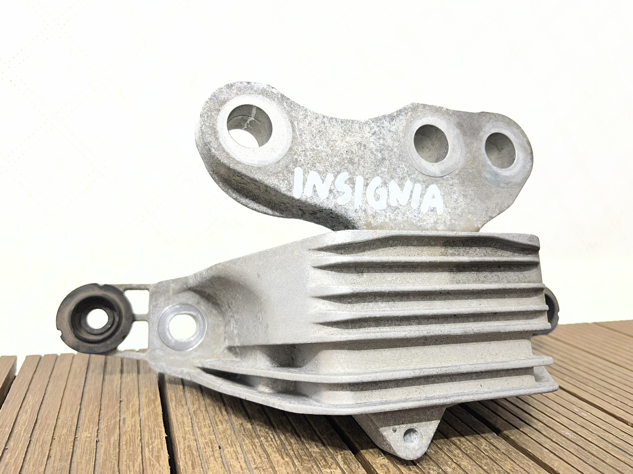 OPEL INSIGNIA B LIFT 20-22 2.0 CDTI holder engine mount 23396537 OE