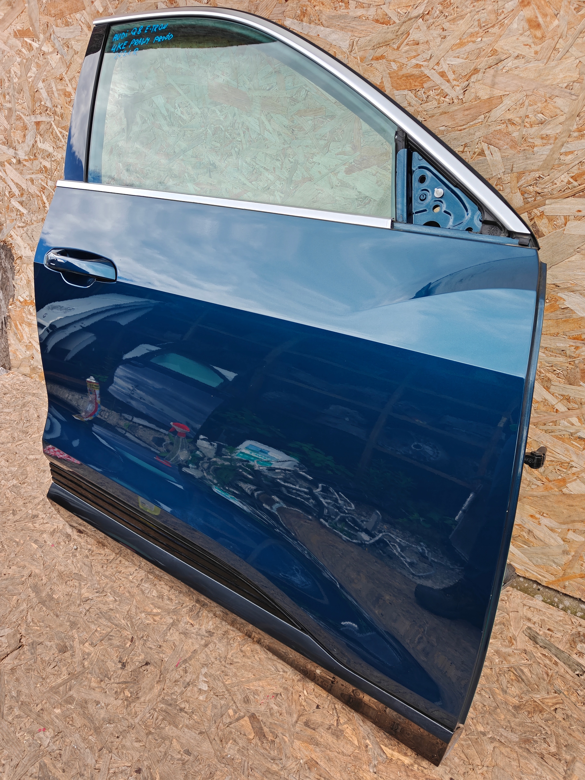 door complete right front right front AUDI Q8 E-TRON 4KE 2020R