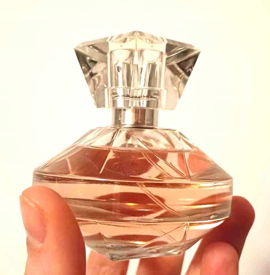 Woda perfumowana Luminata Avon