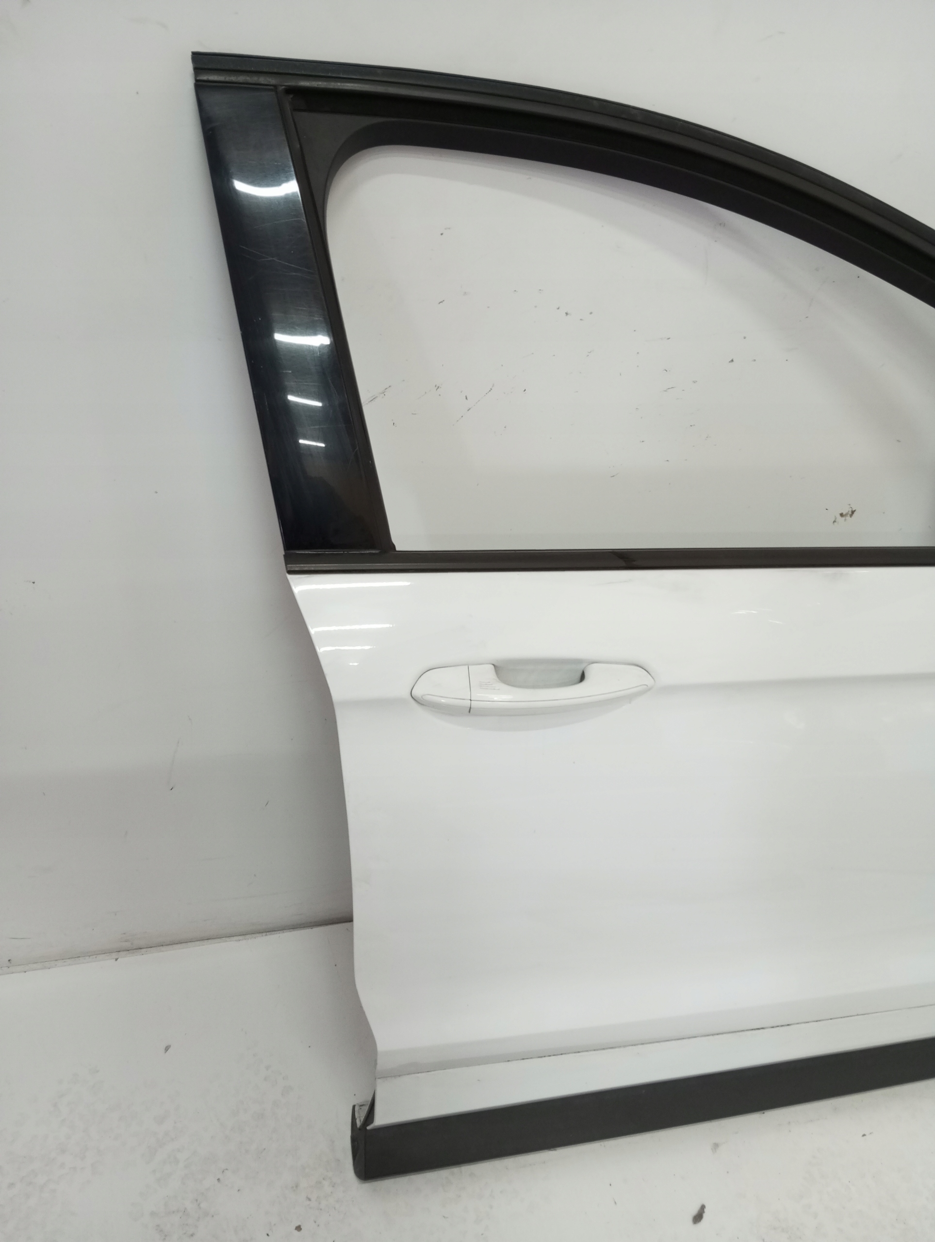 dvere pravé predné FORD EDGE 16R