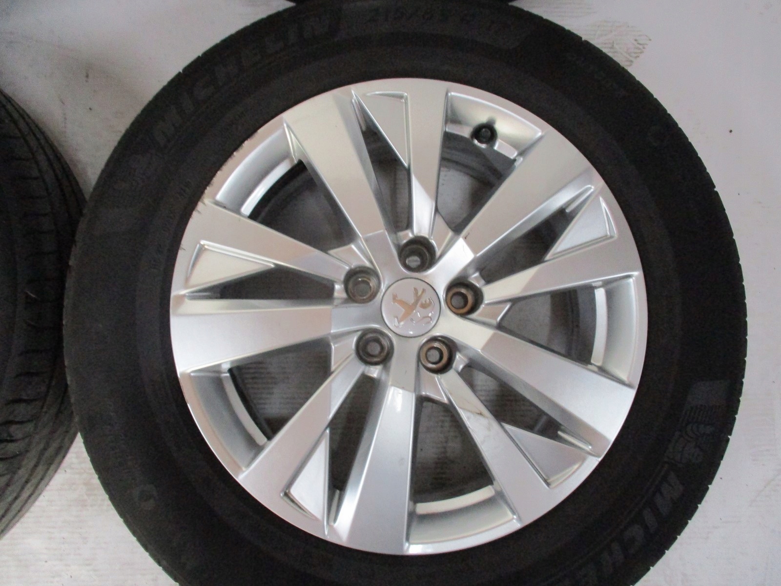 wheels discs tyres PEUGEOT 3008 II R17 5MM