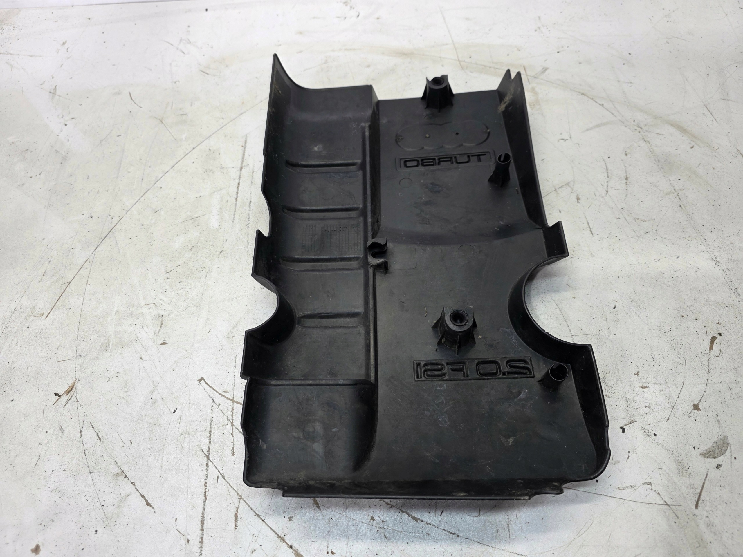 engine housing cover AUDI A6 C6 A4 B7 2.0 TFSI 06D103925A
