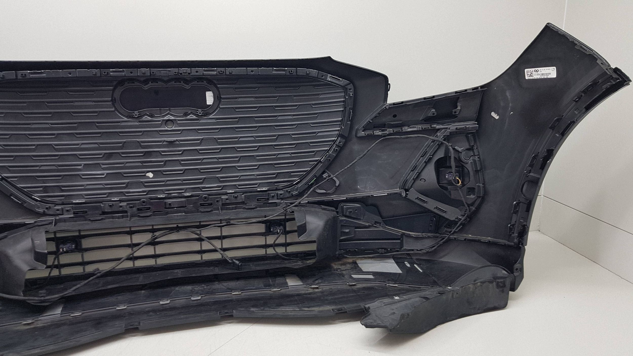 AUDI Q4 E-TRON s-line 2021 - bumper front 89A.807.725.A