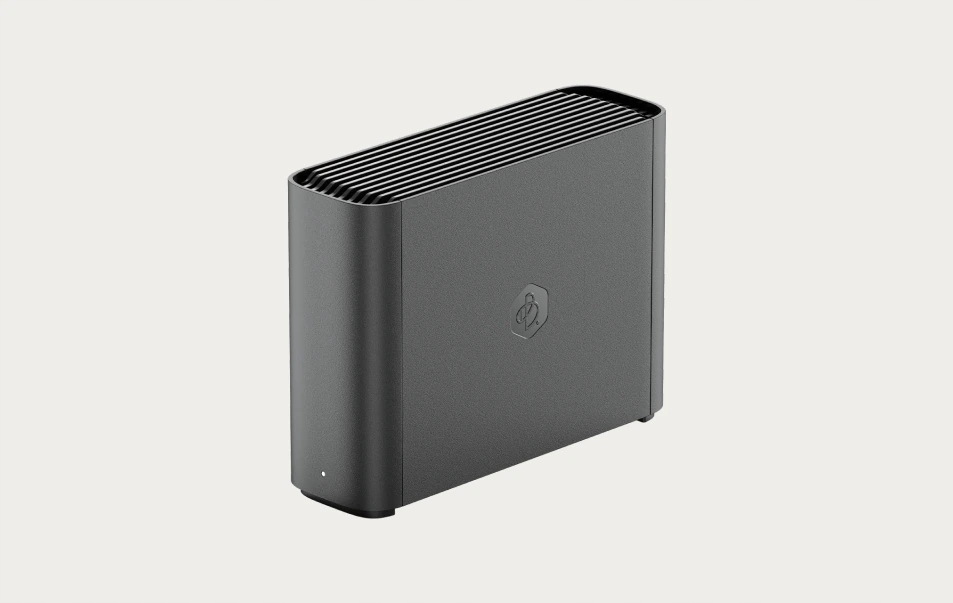 Súborový server Synology s diskom 8 Tb, 4 Gb Ram, čierny
